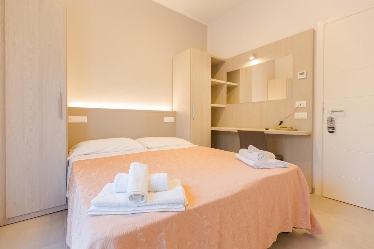 Hotel Altamarea 米萨诺阿德里亚蒂科 外观 照片